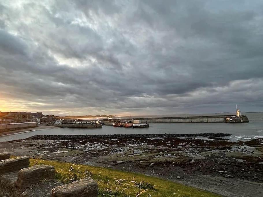 Kelvinside, Seahouses, 2 Minute Walk Into Village ภายนอก รูปภาพ